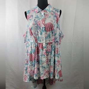 Torrid Floral Baby doll Poplin Button Front Hi-Low Top SIZE 2 BRAND NEW WITH TAG